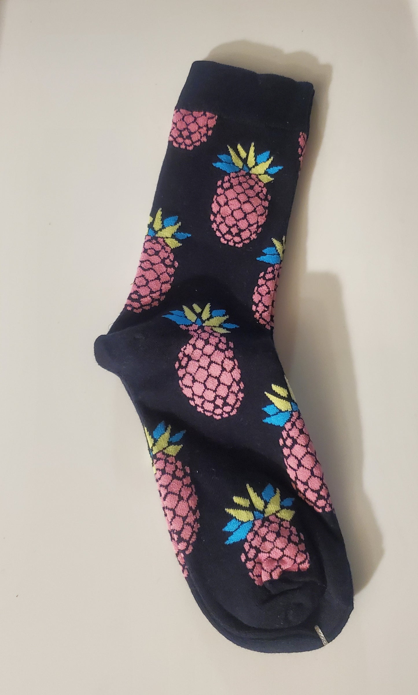 Black/Pink Pineapples